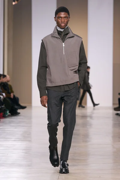 Look 7